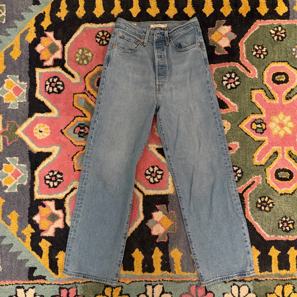 Levi’s Premium Ribcage Straight Jeans - 27